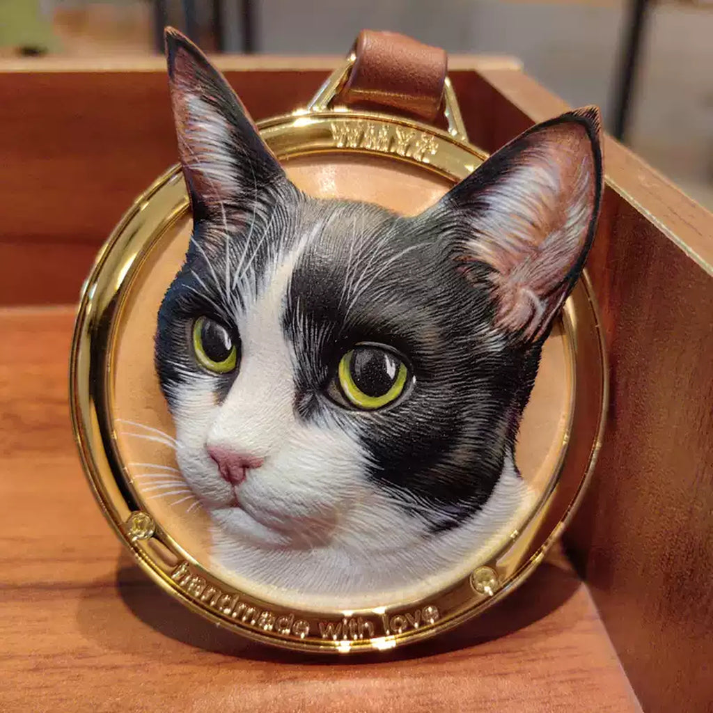 Custom Leather Carved Pet Portrait Keychain – Personalized Cat & Dog Memorial Gift